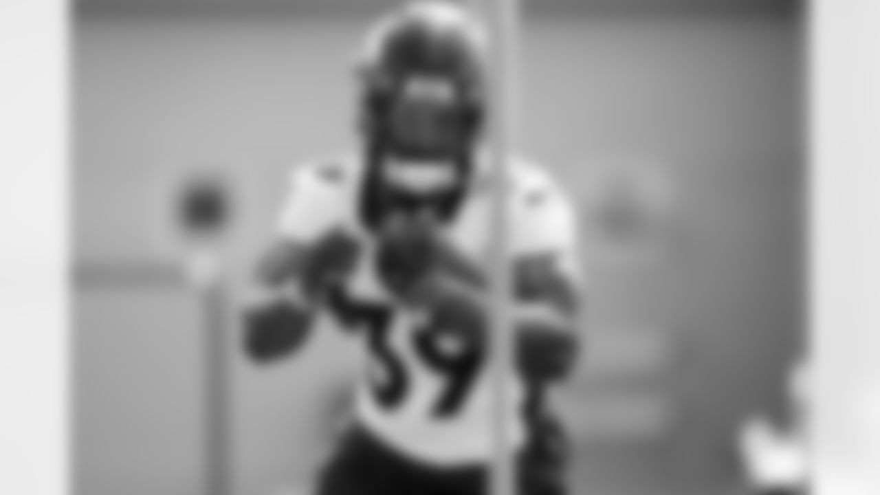 Damarea Crockett during a training camp practice for early reports (rookies, quarterbacks and select veterans) at UCHealth Training Center on July 25, 2021. (Photo by Ben Swanson)