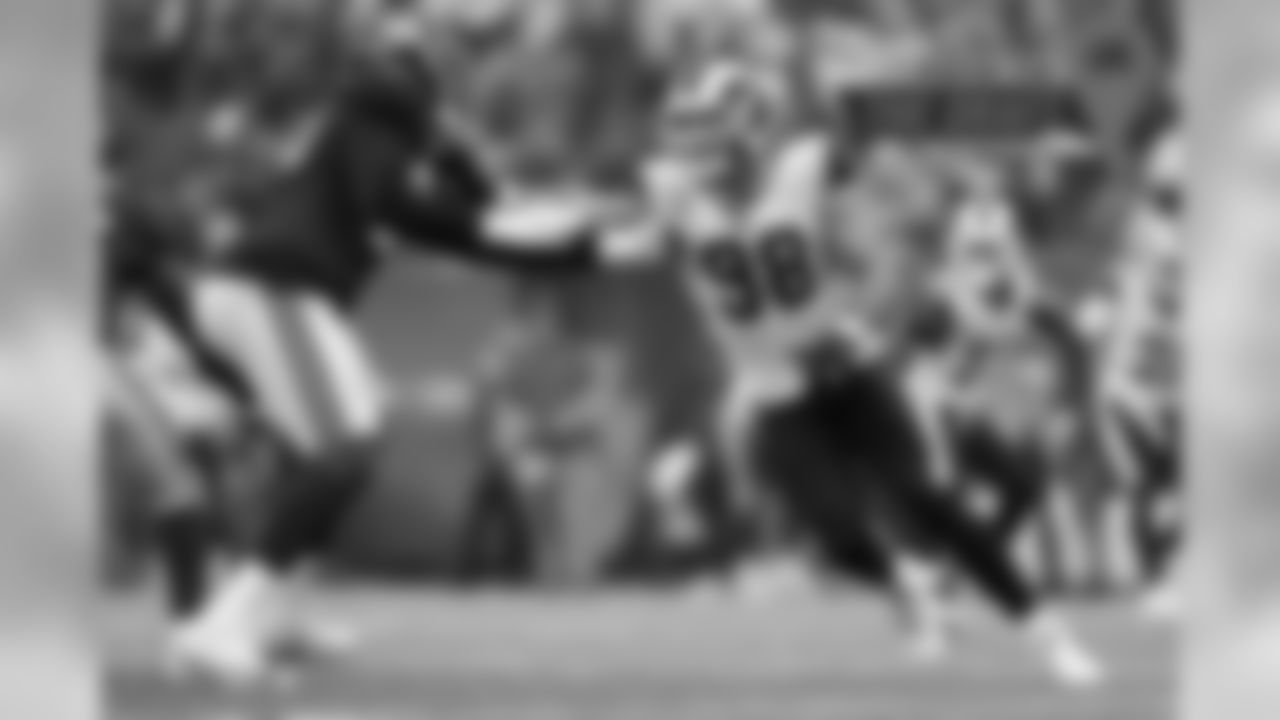 At 31, Barwin isn't the pass-rushing threat he was four years ago, posting five sacks in each of the last two seasons -- one each with the Eagles and Rams. Barwin can hold his own in pass coverage when necessary, and he could provide value to a locker room in need of the steady veteran presence that he would provide. (Aaron M. Sprecher/AP Images)