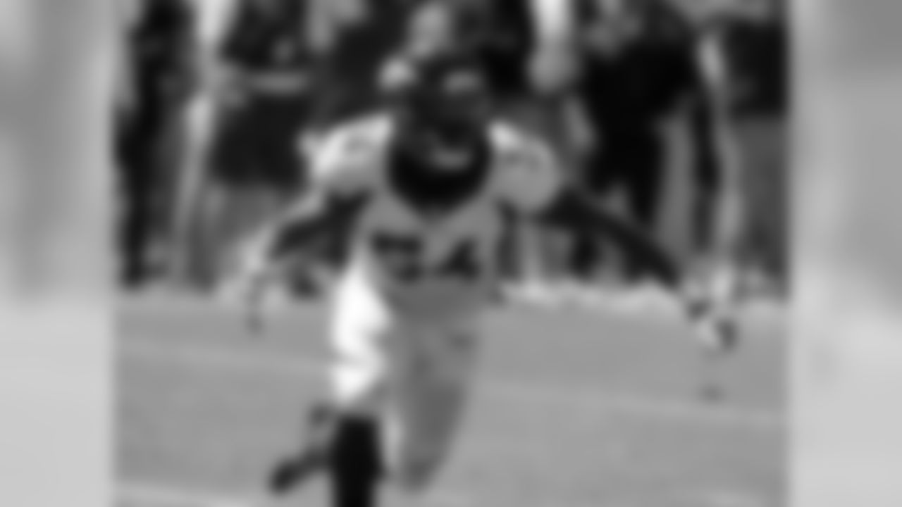 inside linebacker Brandon Marshall (54)