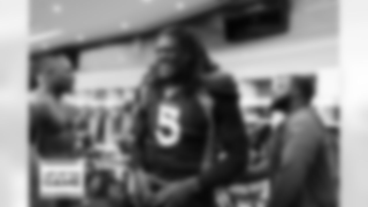 Randy Gregory in the locker room during a NFL game against the San Francisco 49ers on Sunday, September 25, 2022 at Empower Field at Mile High in Denver, Colorado.
Photo by Gabriel Christus/Denver Broncos