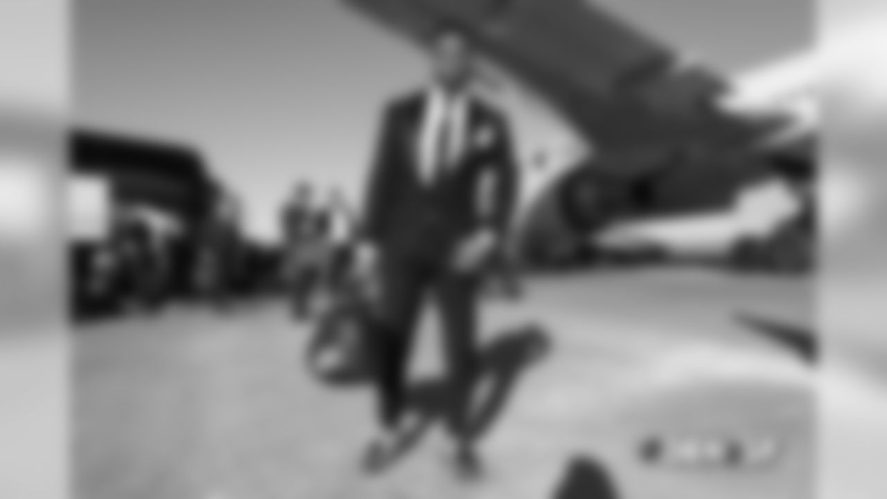 Brandon Marshall walks on the tarmac during the team's travel to San Francisco on December 8, 2018 for their Week 14 game against the 49ers.