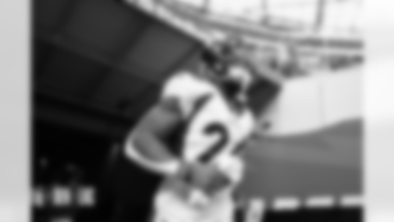 Mike Boone before the Denver Broncos' Week 6 game against the Los Angeles Chargers at SoFi Stadium in Inglewood, California on October 17, 2022. (Photo by Joshua Gateley)