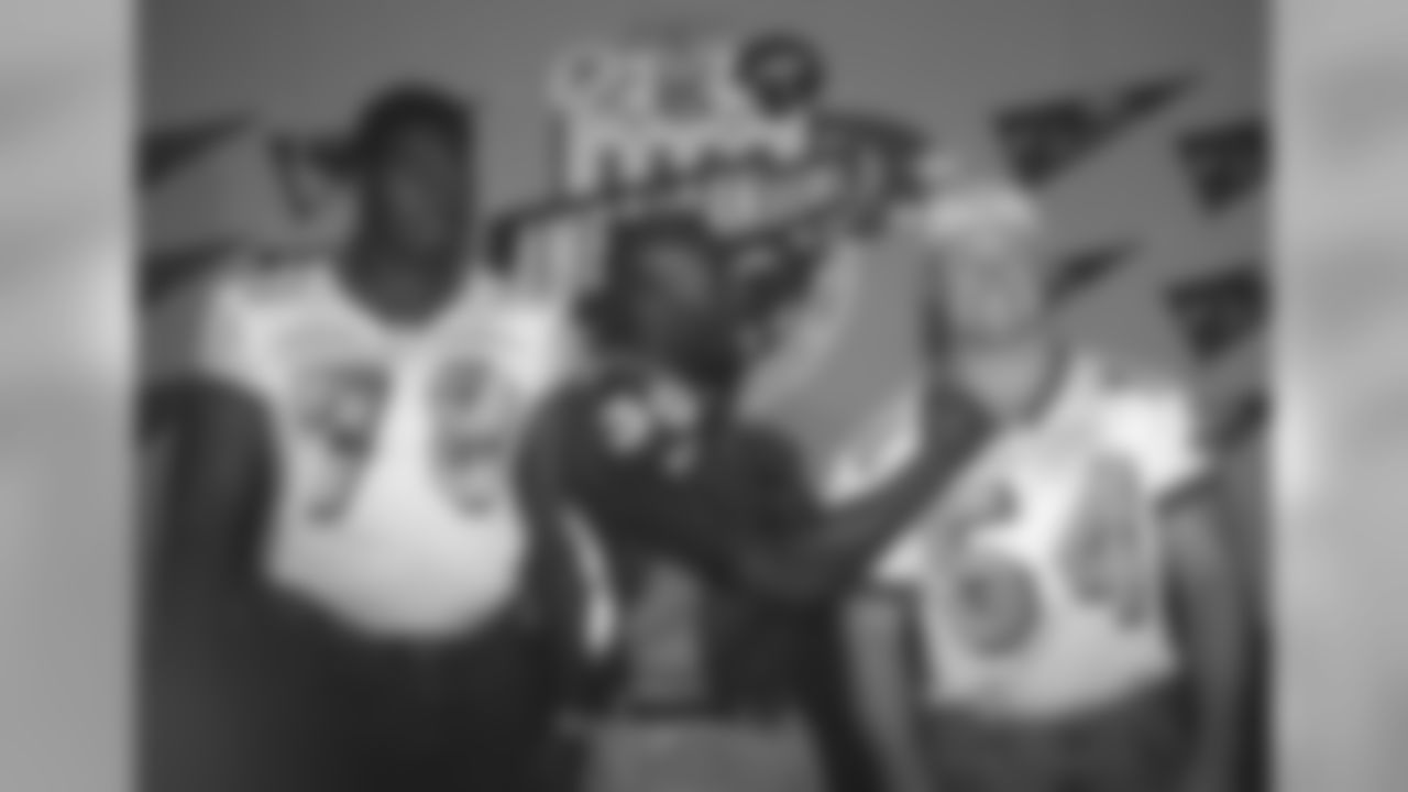 Terrell Davis, Zach Thomas and Richmond Webb pose for a photo during the American Bowl press conference on August 4, 1997 in Mexico City, Mexico. Photo by Dave Scott