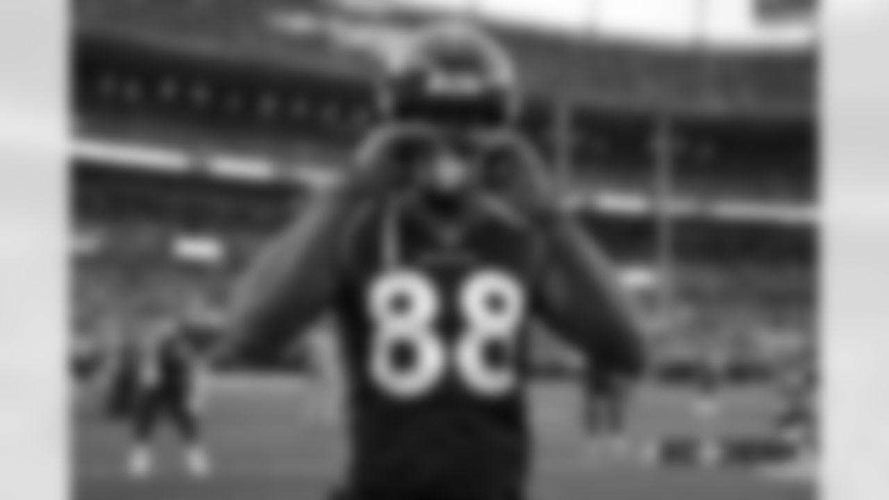 Demaryius Thomas during pregame warmups before the game against the Kansas City Chiefs during the game at Broncos Stadium at Mile High in Denver, Colorado, October 01, 2018.
Photo by Ric Tapia