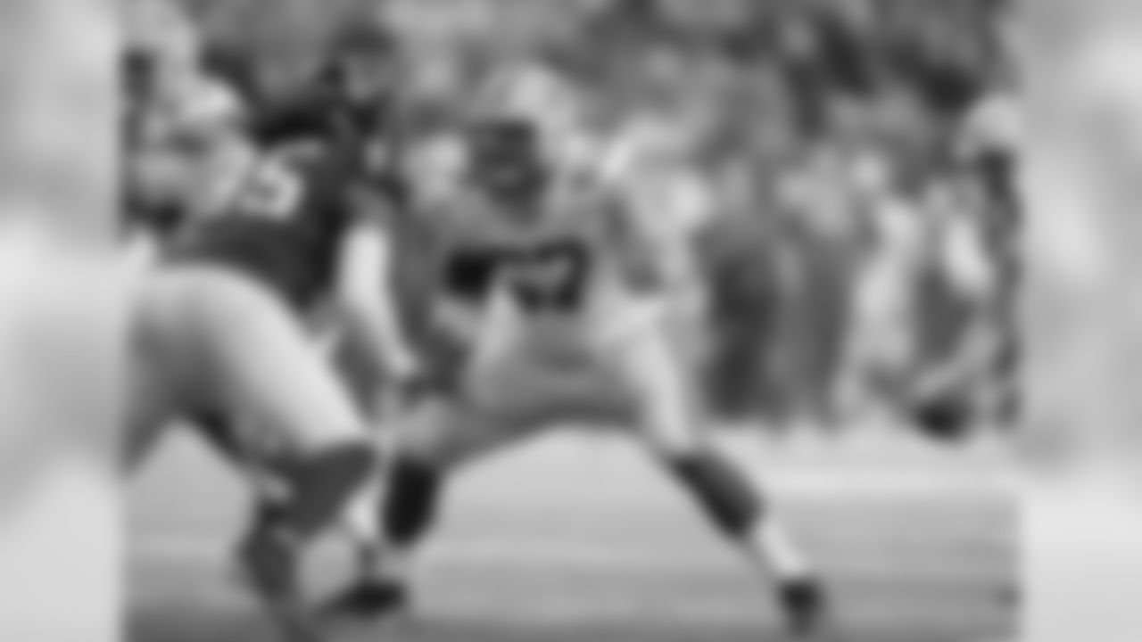 Re-signed to a one-year deal by the Packers last year, Barclay struggled down the stretch in 2015 and was a backup for most of the 2016 campaign. Fourteen of Barclay's 24 career starts came in the 2013 season -- which was before the torn ACL that knocked his career trajectory off course.