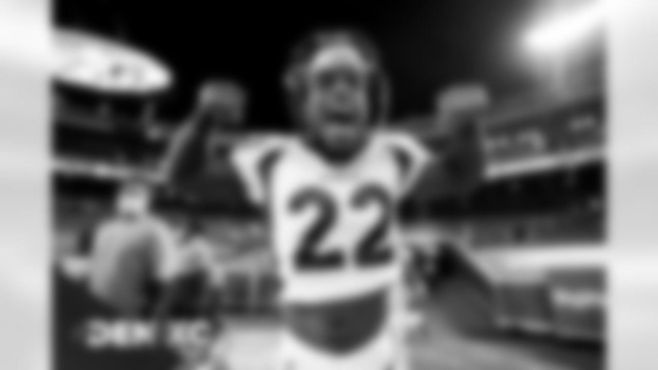 Kareem Jackson before the Broncos' Week 13 game against the Kansas City Chiefs at Arrowhead Stadium in Kansas City, Missouri. (Photo by Gabriel Christus)