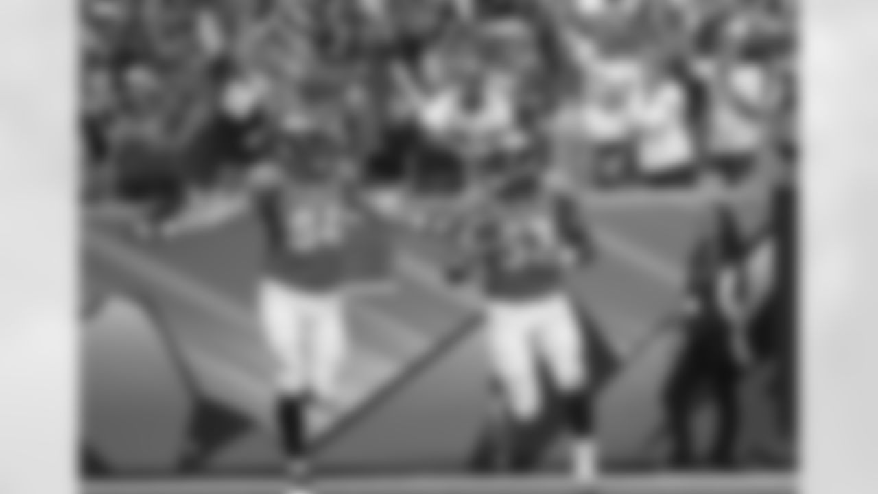 Steven Johnson and Jacob Tamme