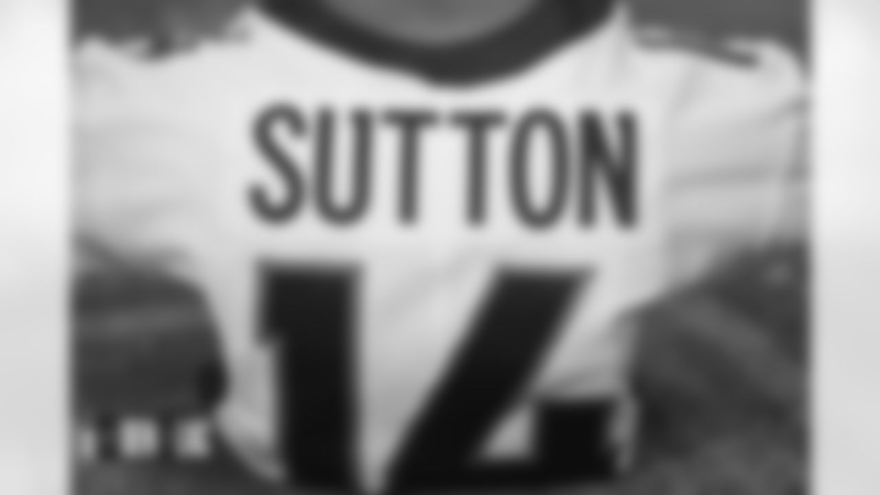 Courtland Sutton's jersey in the locker room on Monday, October 17, 2022 at SoFi Stadium in Los Angeles, California.
Photo by Gabriel Christus / Denver Broncos