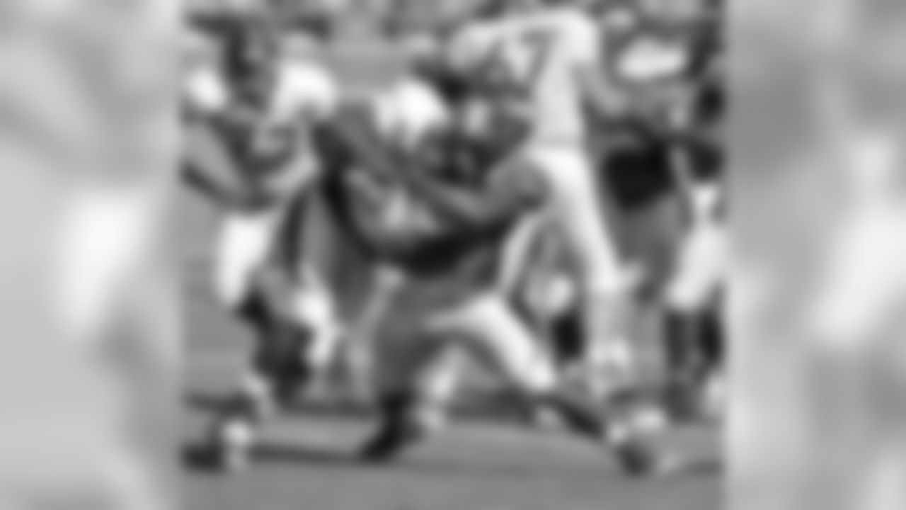 A record 41,304 fans took in the Broncos' summer scrimmage at Sports Authority Field at Mile High.