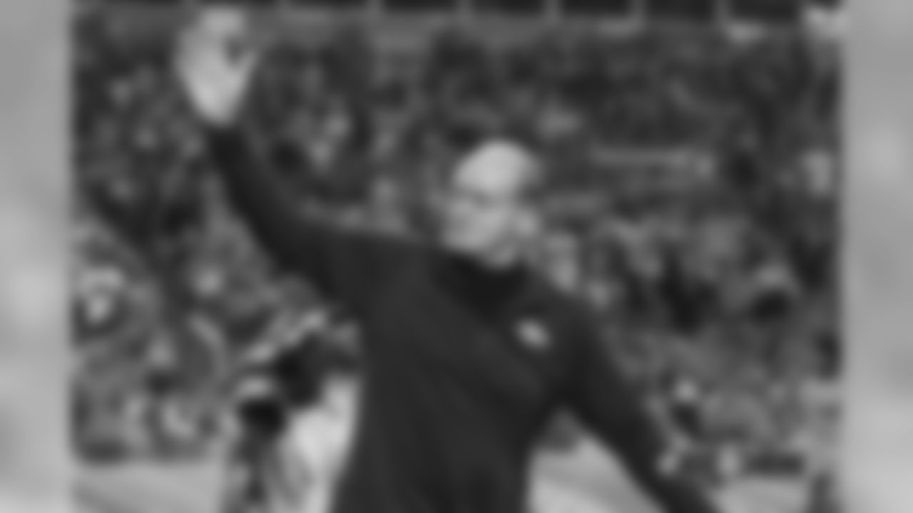Ring of Fame former linebacker Randy Gradishar during the Ring of Fame recognition show at halftime during the game against the Kansas City Chiefs at Broncos Stadium at Mile High on October 1, 2018.