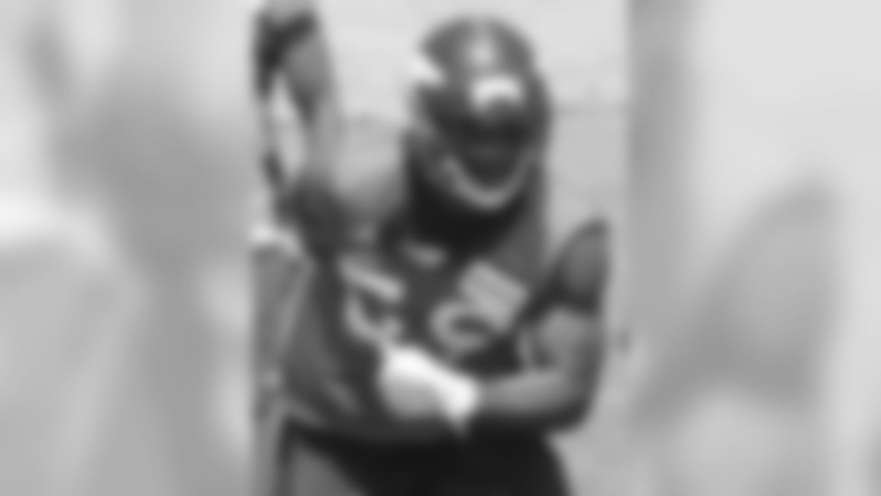 LB Danny Trevathan
