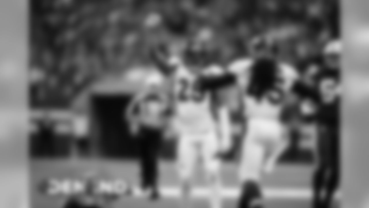 during the NFL game against the Indianapolis Colts at Lucas Oil Stadium in Indianapolis, Indiana, October 27, 2019.
Photo by David Dermer