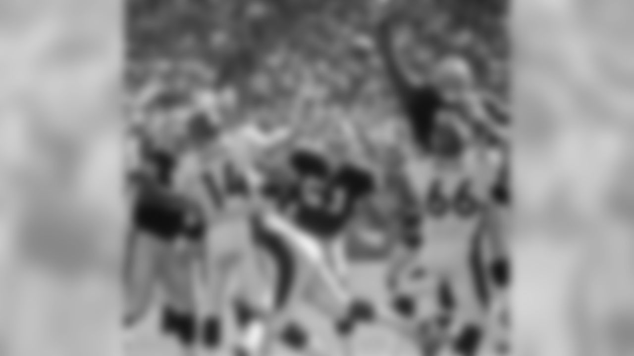 Oct. 10, 1999: Broncos 16, Raiders 13