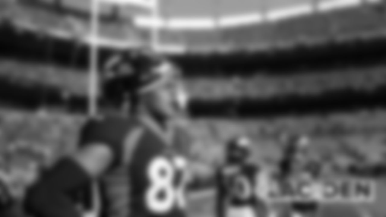 Pregame at the Broncos' game against the Los Angeles Chargers at Empower Field at Mile High on December 1, 2019. (Photo by Gabriel Christus)