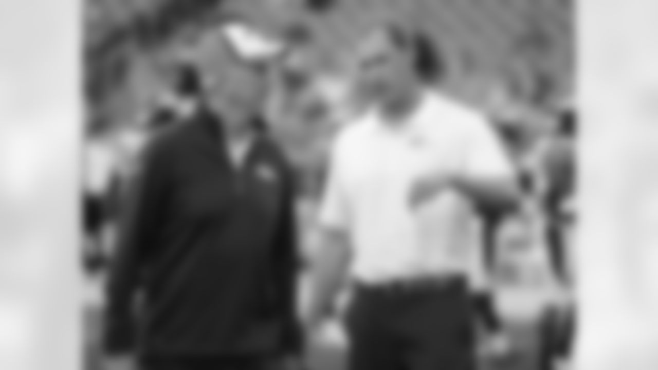 Head Coach John Fox and Offensive Coordinator Adam Gase