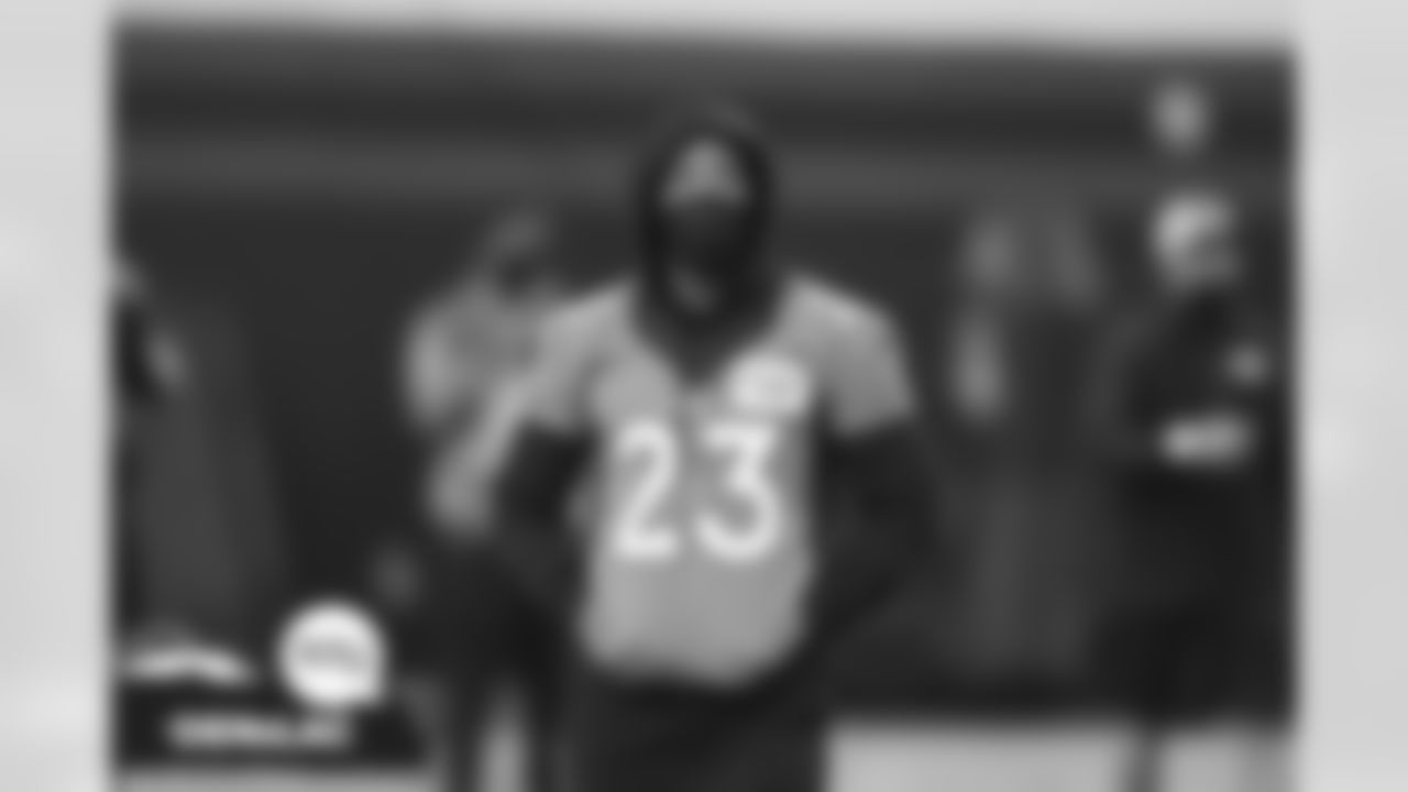 Kyle Fuller during practice on Friday, December 31, 2021 at UCHealth Training Center in Englewood, Colorado.
Gabriel Christus