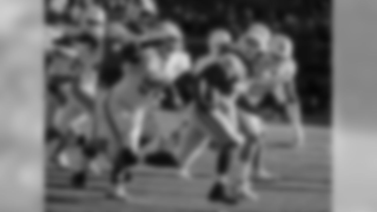 A high-effort, persistent player against the run, Mitchell bounced back late in the season after spending the first two months of the year on injured reserve. Mitchell played for Vance Joseph in Miami and Defensive Line Coach Bill Kollar in Houston, so he would likely be a good fit for the Broncos.
