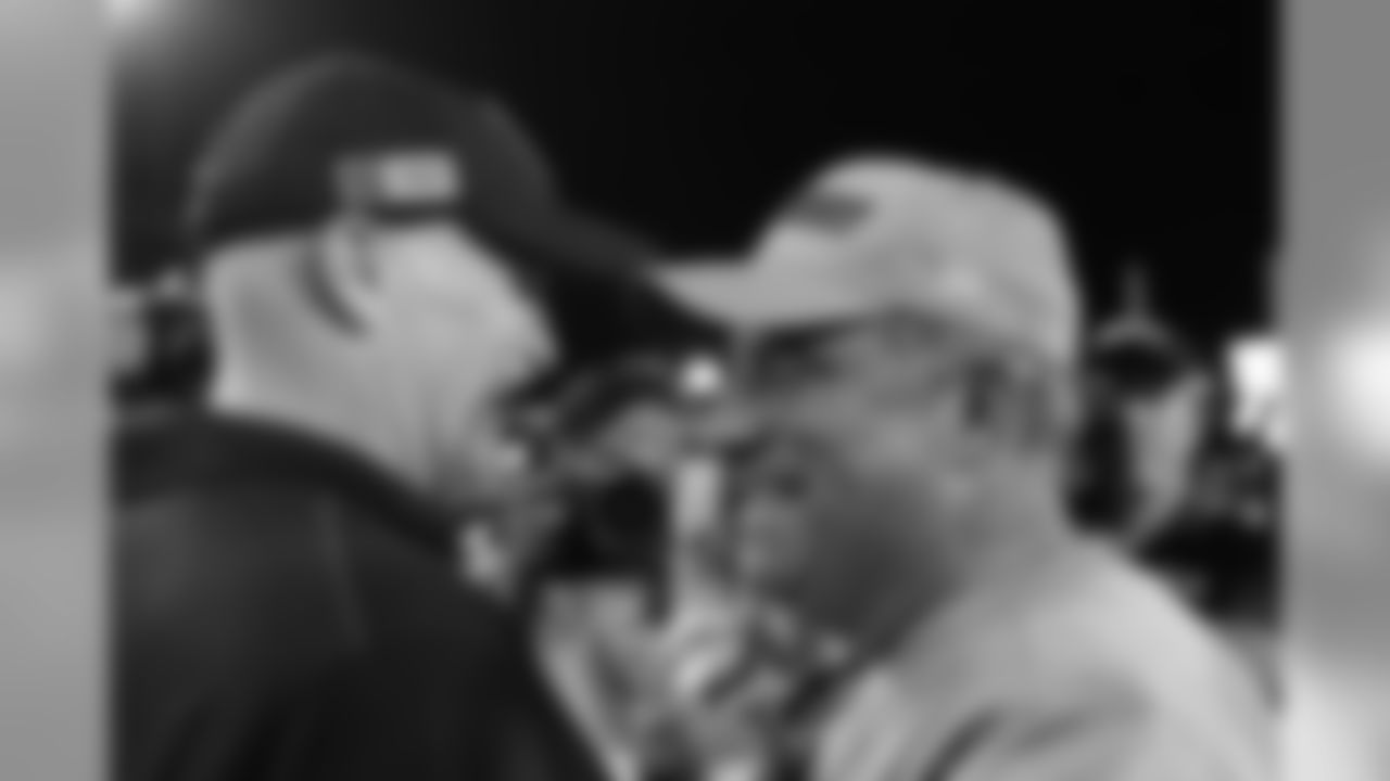 Falcons head coach Dan Quinn and Head Coach Vic Fangio at Tom Benson Hall of Fame Stadium in Canton, Ohio, August 01, 2019.
Photo by Gabriel Christus