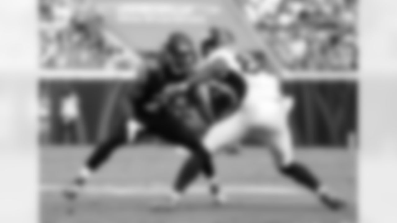 Cornerback was one of the few bright spots in a dismal Jaguars season, as Amukamara and Jalen Ramsey became one of the AFC's best duos. Amukmara's consistent play should earn him a two-to-three-year deal after responding on a one-year "prove-it" contract. The decision will come down to Tom Coughlin, now back with the Jaguars overseeing football operations; he drafted Amukamara with the Giants.
