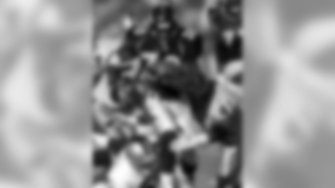 Nov. 22, 1998: Broncos 40, Raiders 14