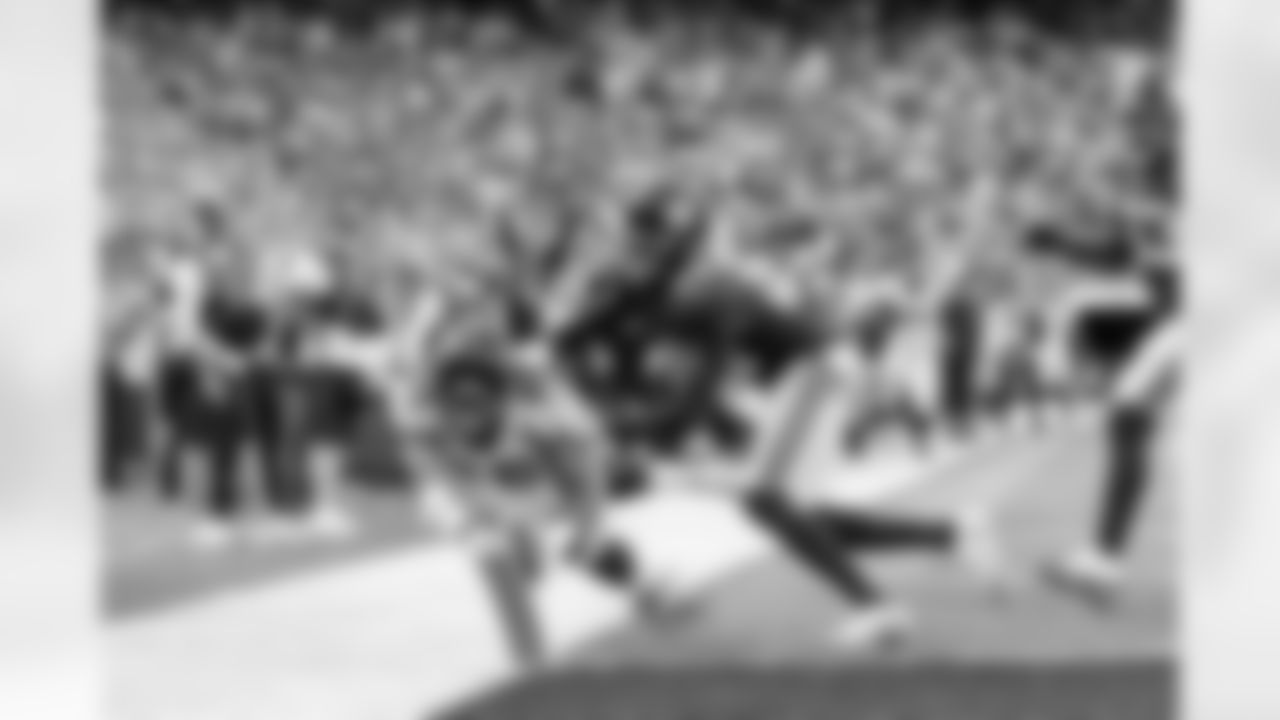 Albert Okwuegbunam during the Broncos' Week 1 game against the New York Giants at MetLife Stadium in East Rutherford, New Jersey, on September 12, 2021. (Photo by Gabriel Christus)