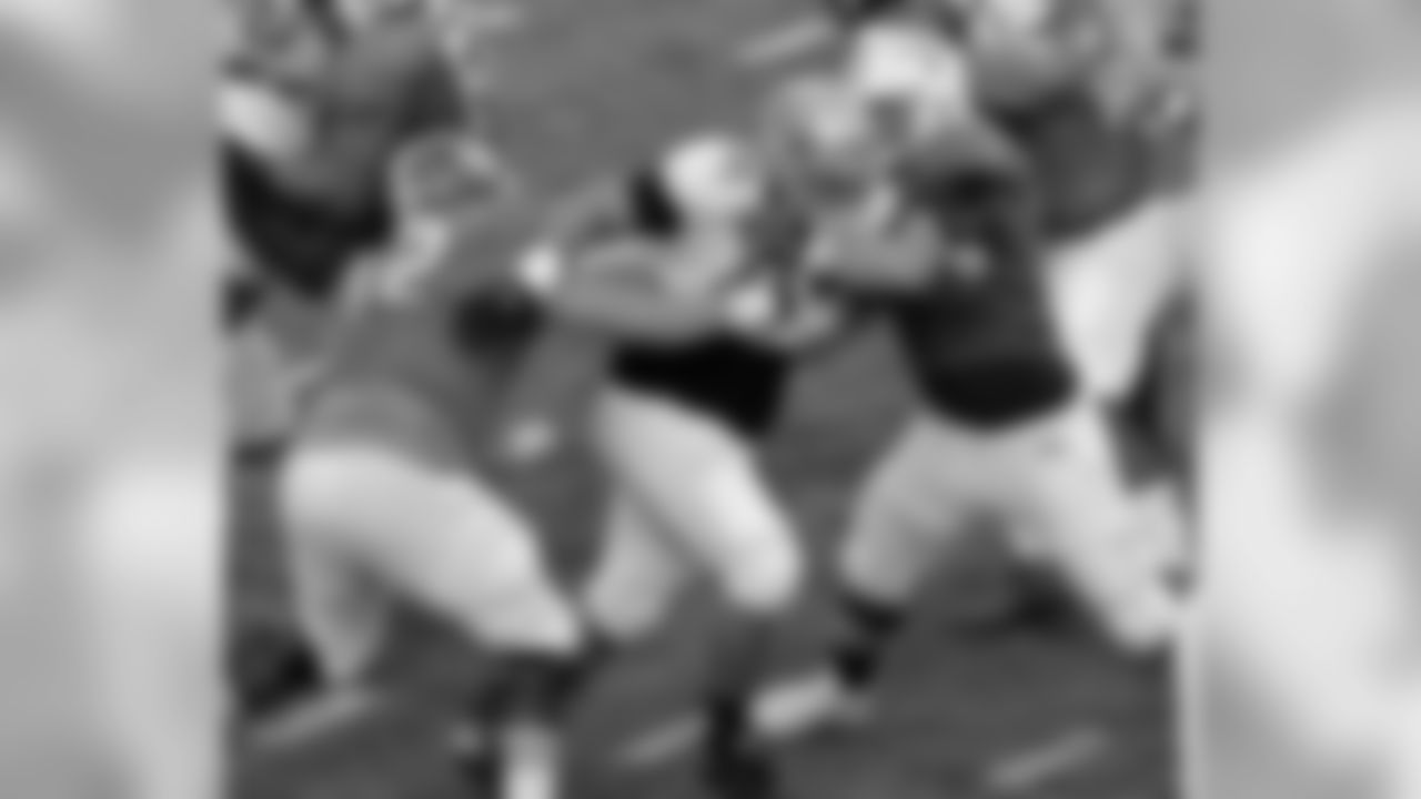 UCLA defensive tackle Eddie Vanderdoes showed enough spark in pass-rushing drills with an effective bull rush to draw double-teams during the team periods of Wednesday's practice. His persistence should earn him immediate playing time as a rookie as part of an interior rotation.