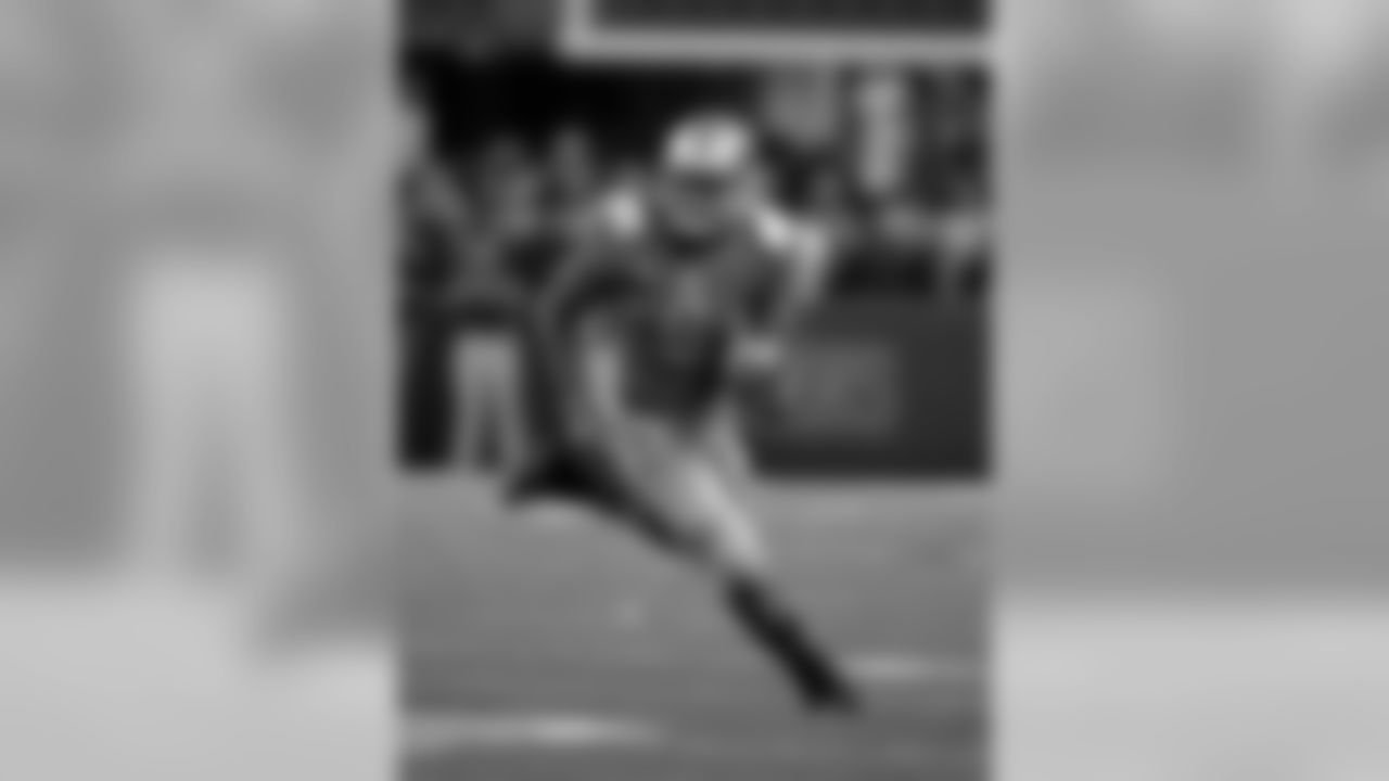 RB James Jordan (tryout)