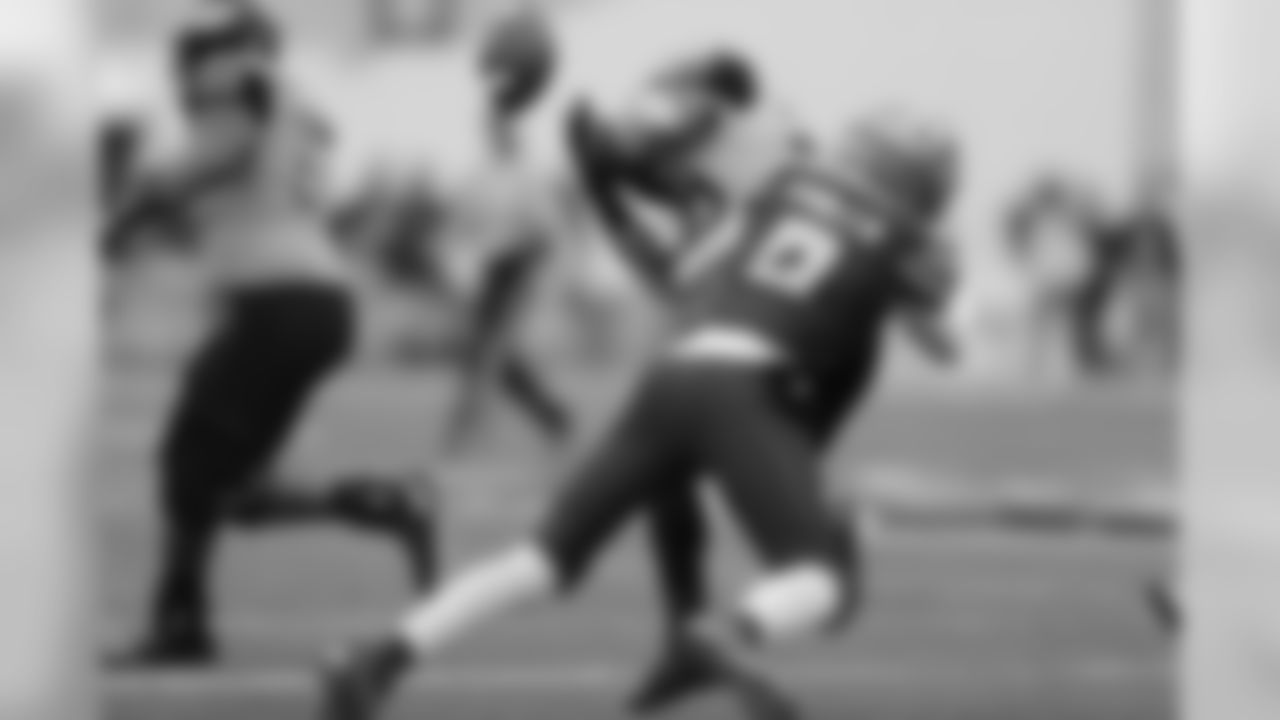 NFL.com bio: "… He was a honorable mention All-ACC pick as a junior, starting 12 games (60 tackles, 1.5 for loss, two interceptions, seven pass breakups) before sitting out the team's bowl game to prepare for the draft."
(AP Photo/Gerald Herbert)