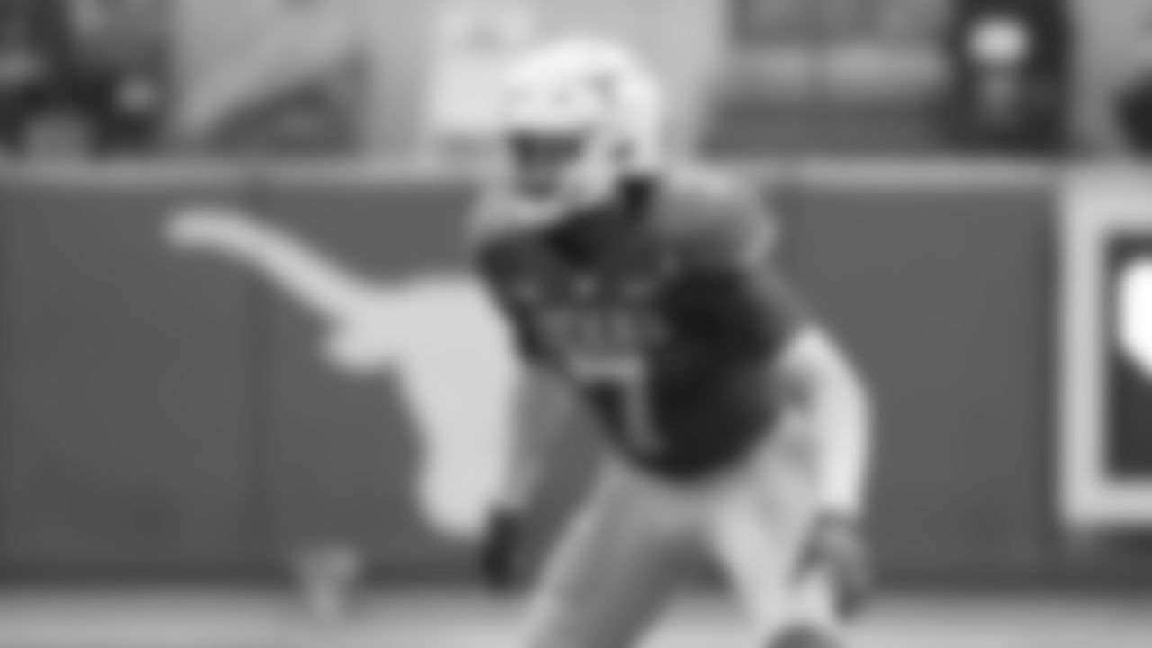 ]Texas defensive back Caden Sterns (7) during the second half of an NCAA college football game against Iowa State, Friday, Nov. 27, 2020, in Austin, Texas. (AP Photo/Eric Gay)