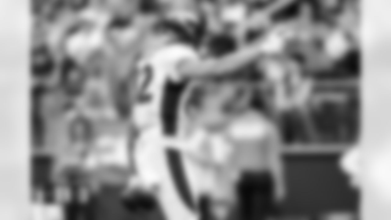 Eric Saubert during the Broncos' Week 4 game against the Las Vegas Raiders at Allegiant Stadium in Las Vegas, Nevada on October 2, 2022. (Photo by Joshua Gateley)