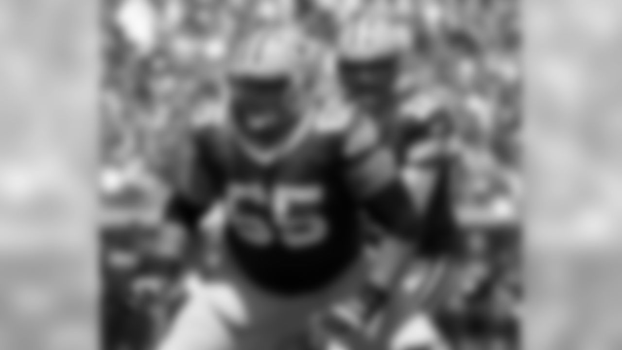 Before a knee injury ended his season in Week 8, Tretter was having the best campaign of his career. Knee and ankle injuries have been the persistent issue for Tretter, who started just 11 games (including playoffs) over four Packers seasons and played in just 31 overall. Tretter has positional flexibility, having started at both left and right tackle in addition to center.