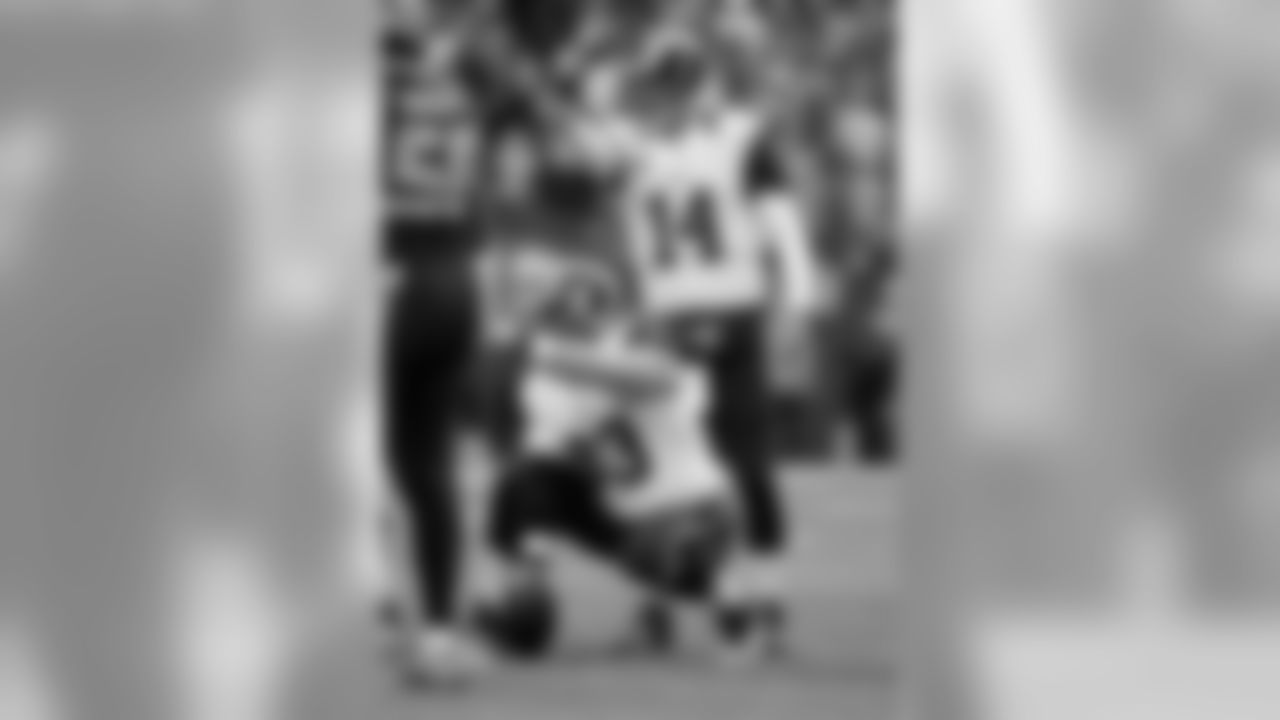 Rams quarterback Shaun Hill, unrestricted free agent