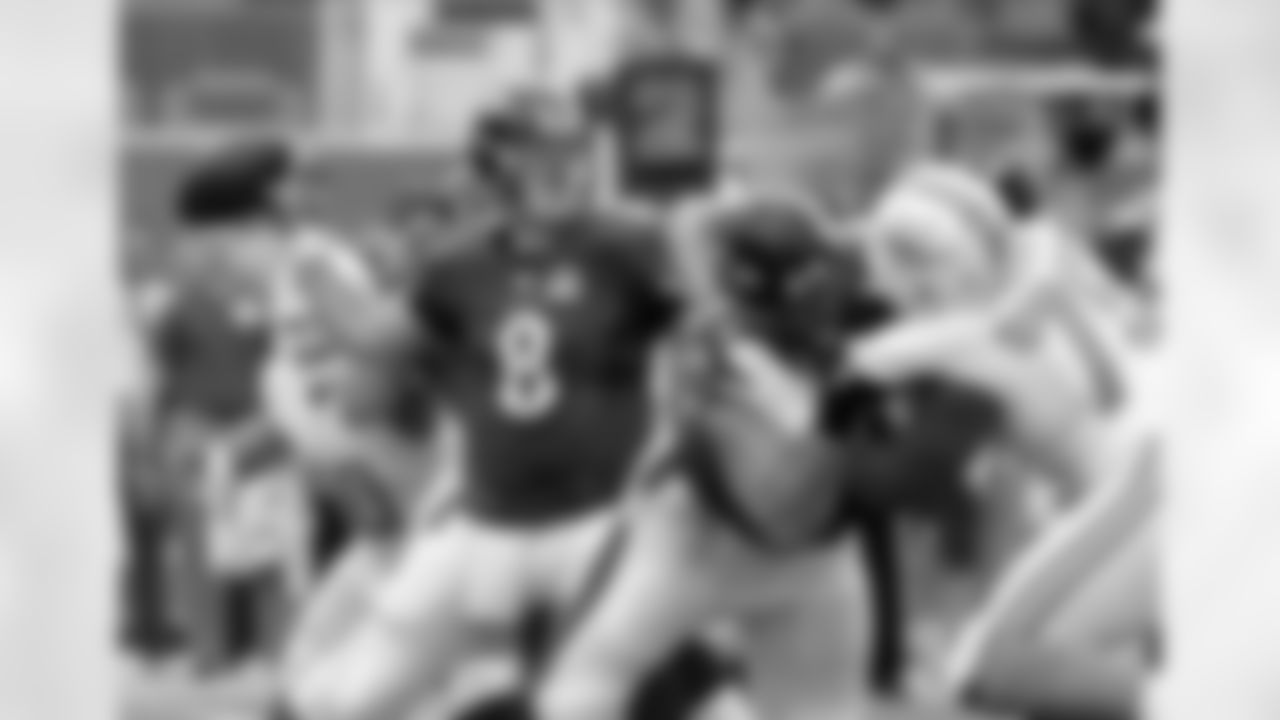 2015 stats: 52-for-80 passing (65.0%), 540 passing yards (270 yards per game, 6.8 yards per pass), 3 passing TDs, 4 INT
Career stats: 2,092-for-3,271 passing (64.0%), 24,851 passing yards (176.2 yards per game, 7.6 yards per pass), 133 passing TDs, 90 INT, 4 rushing TD, 12 NFL seasons and 141 games