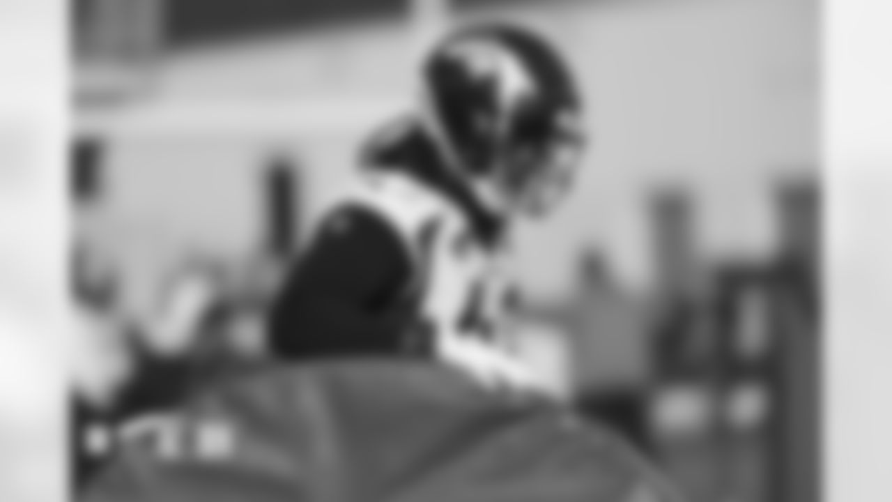 Nik Bonitto during practice on Wednesday, December 14, 2022 at UCHealth Training Center in Englewood, Colorado.
Photo by Gabriel Christus/Denver Broncos