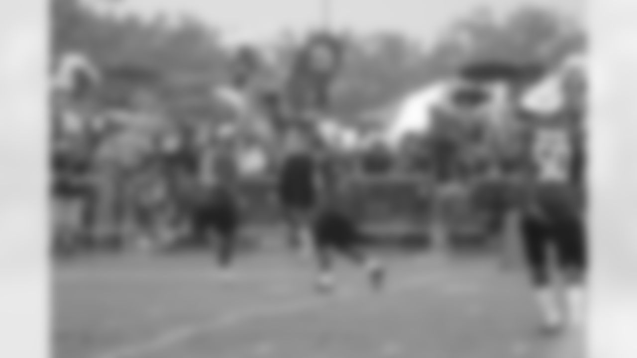Thomas catches a pass.
