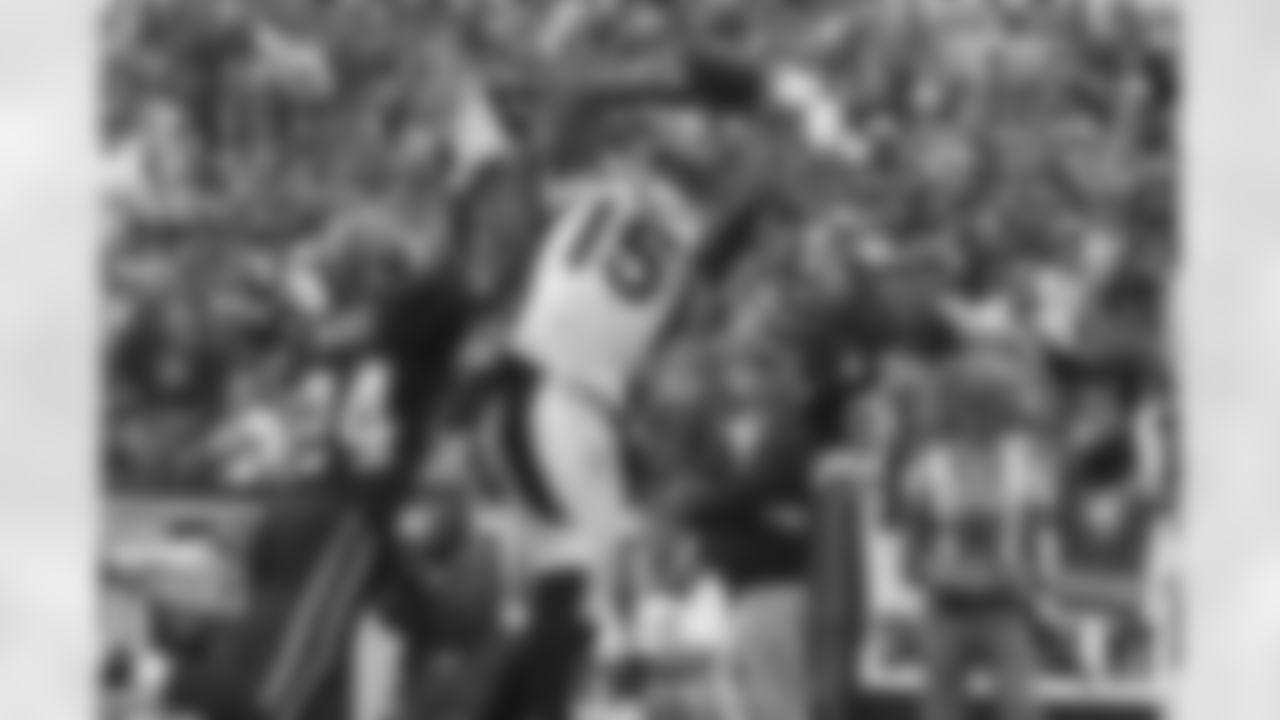 After falling behind 14-6 in the third quarter, the Broncos rebounded to win the game behind an acrobatic touchdown catch from Brandon Marshall and then a last-second game-winning field goal by Jason Elam.