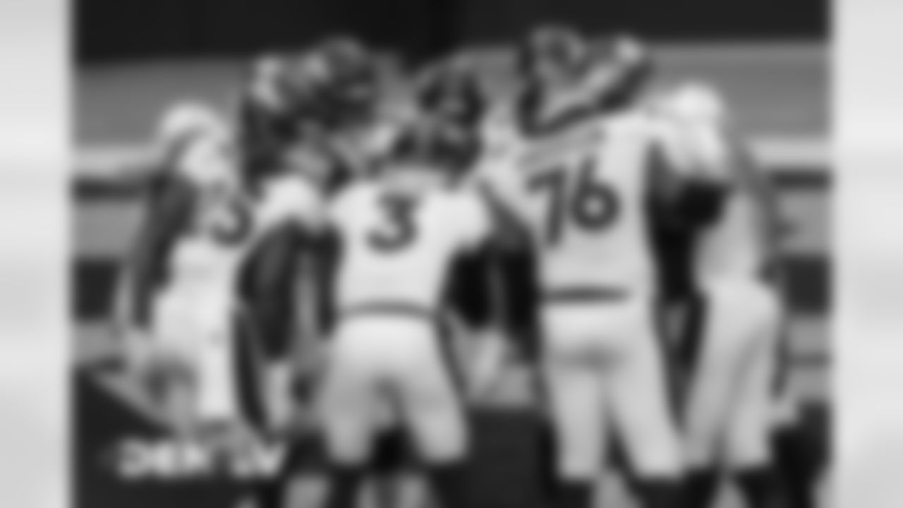 Drew Lock and the offense during the first half of the Broncos' Week 10 game against the Las Vegas Raiders at Allegiant Stadium in Las Vegas, Nevada. (Photo by Gabriel Christus)
