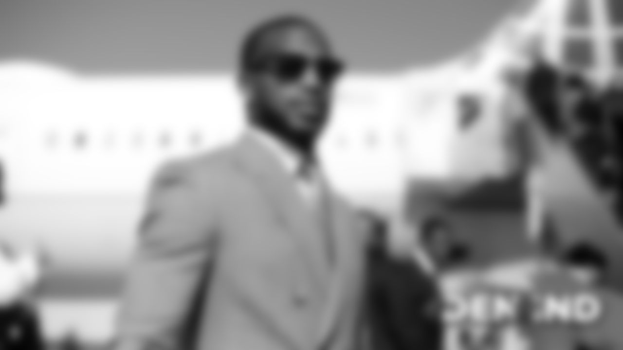 Kareem Jackson on the tarmac at Denver International Airport during the team's travel to Indiana on October 26, 2019 ahead of their Week 8 game against the Indianapolis Colts. (Photo by Ben Swanson)