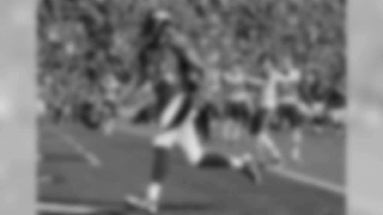 Tamme was wide open for a touchdown from Manning, the fifth score by a Broncos tight end of the season.