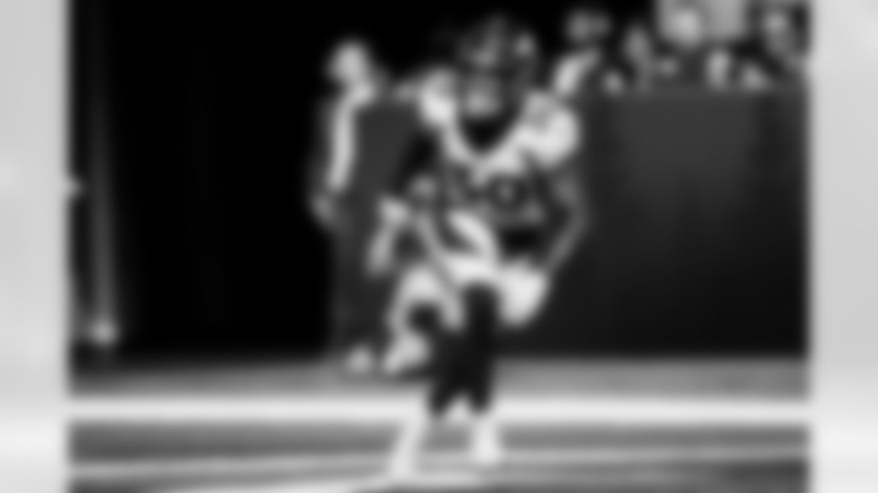 Caden Sterns during the Broncos' preseason Week 1 game against the Minnesota Vikings at U.S. Bank Stadium in Minneapolis, Minnesota on August 14, 2021. (Photo by Marilyn Indahl)