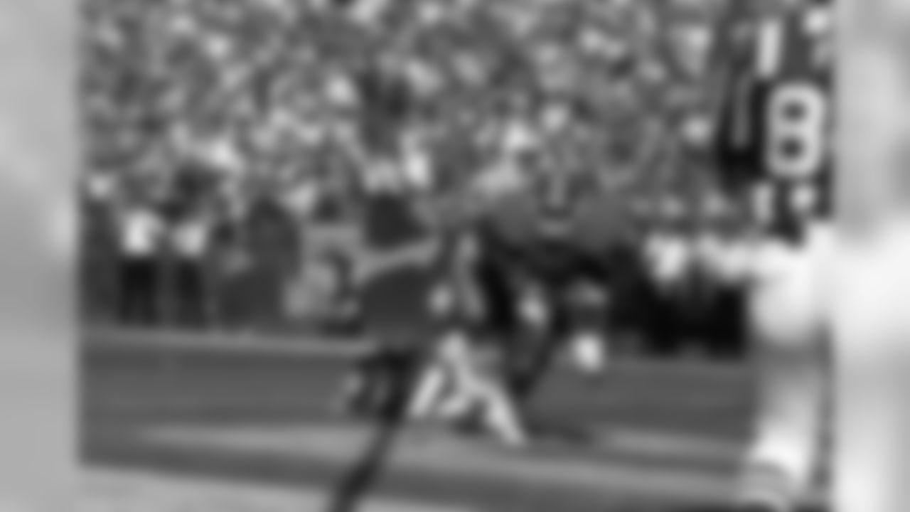 Sept. 28, 1986: Broncos 27, Patriots 20