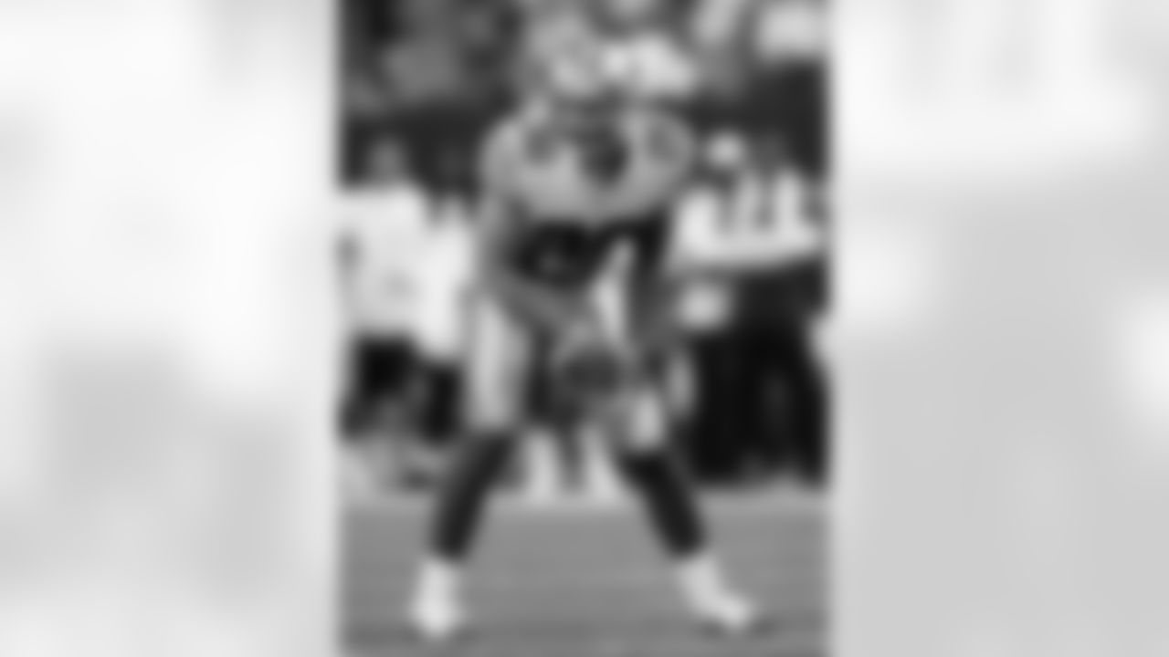Cowboys cornerback Sterling Moore, unrestricted free agent