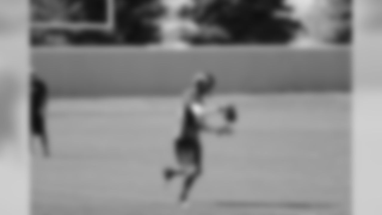 Bailey makes a juggling catch in practice.
