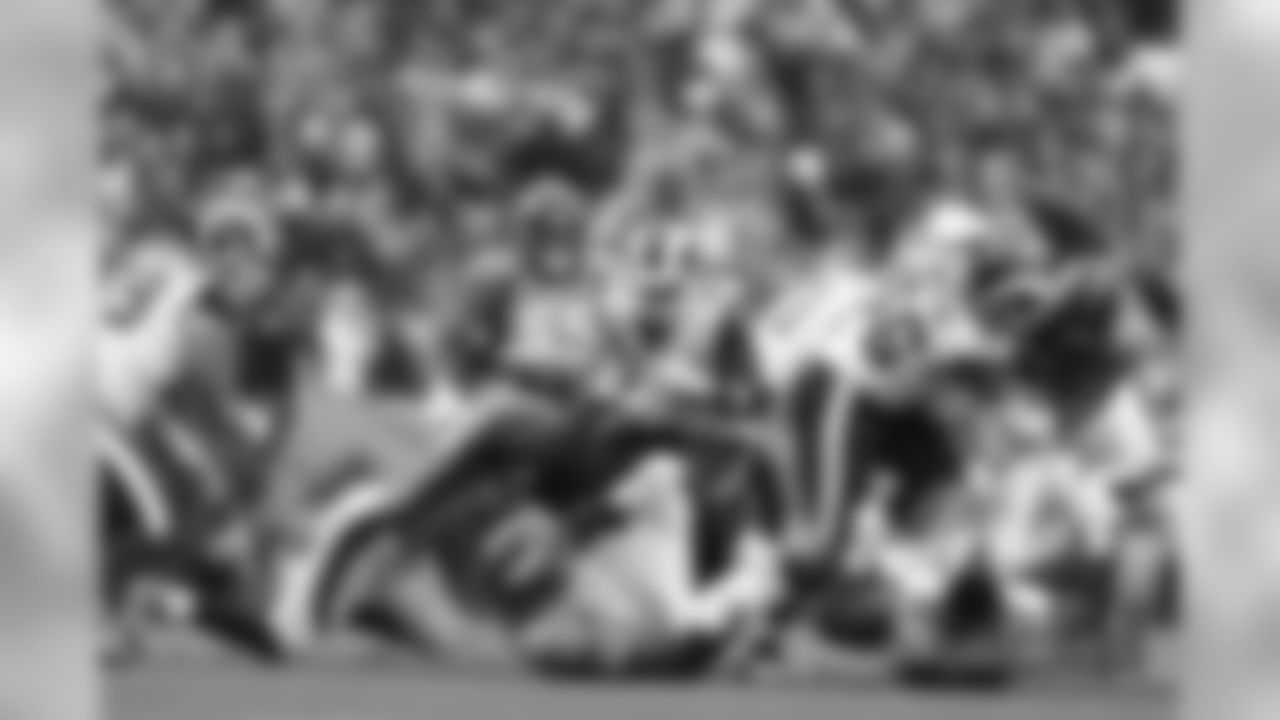 Von Miller and Derek Wolfe during the game against the Los Angeles Rams during the game at Broncos Stadium at Mile High in Denver, Colorado, October 14, 2018.
Photo by Gabriel Christus