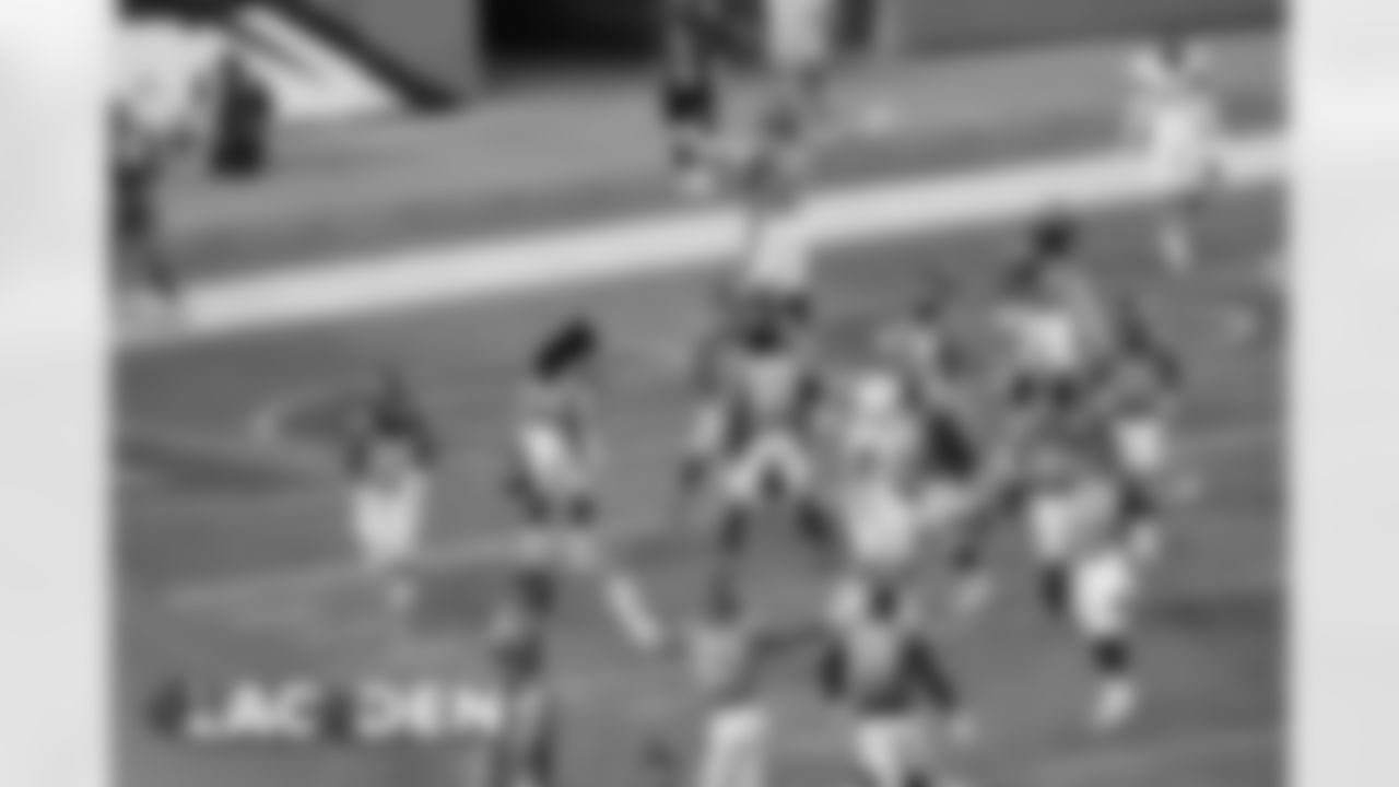 The Broncos celebrate the game-winning touchdown to finish the Broncos' Week 8 game against the Los Angeles Chargers at Empower Field at Mile High on November 1, 2020. (Photo by Ben Swanson)