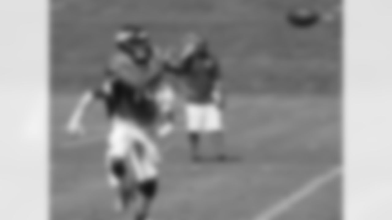 WR Bennie Folwer