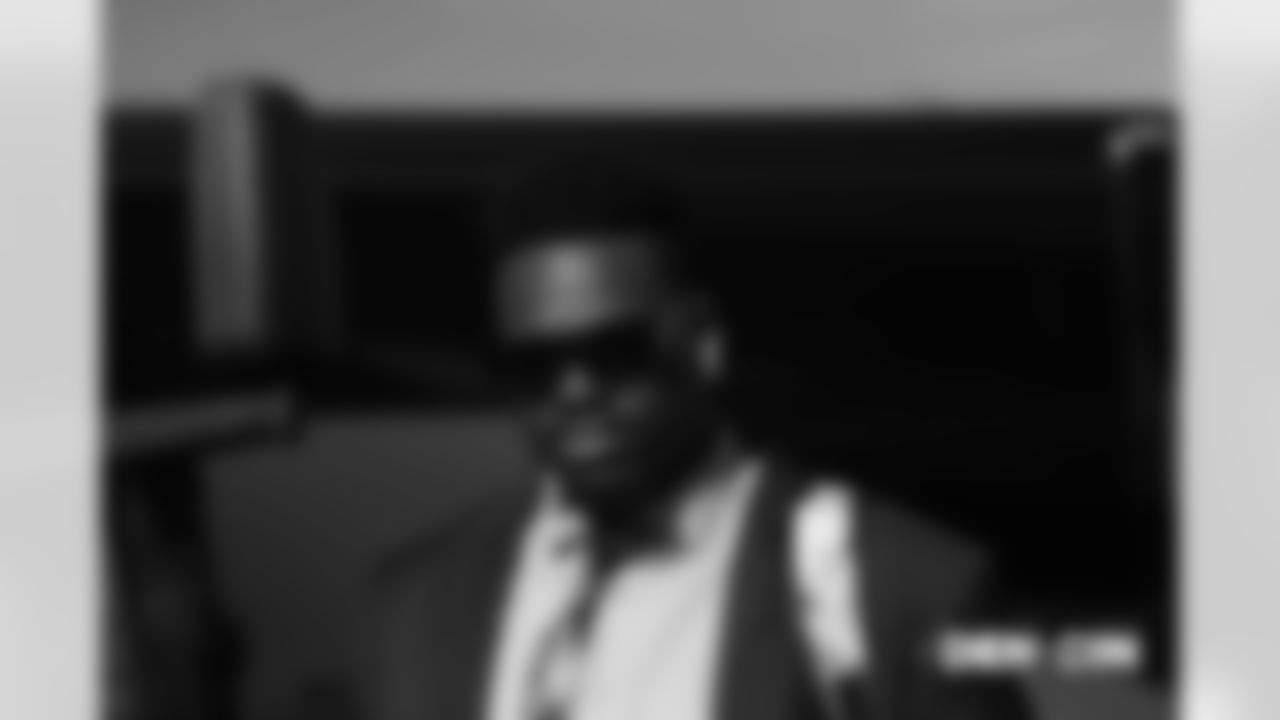 Shaquil Barrett on the tarmac before the flight during the team's travel for their Week 13 game against the Cincinnati Bengals on December 1, 2018. Photo by Gabriel Christus
