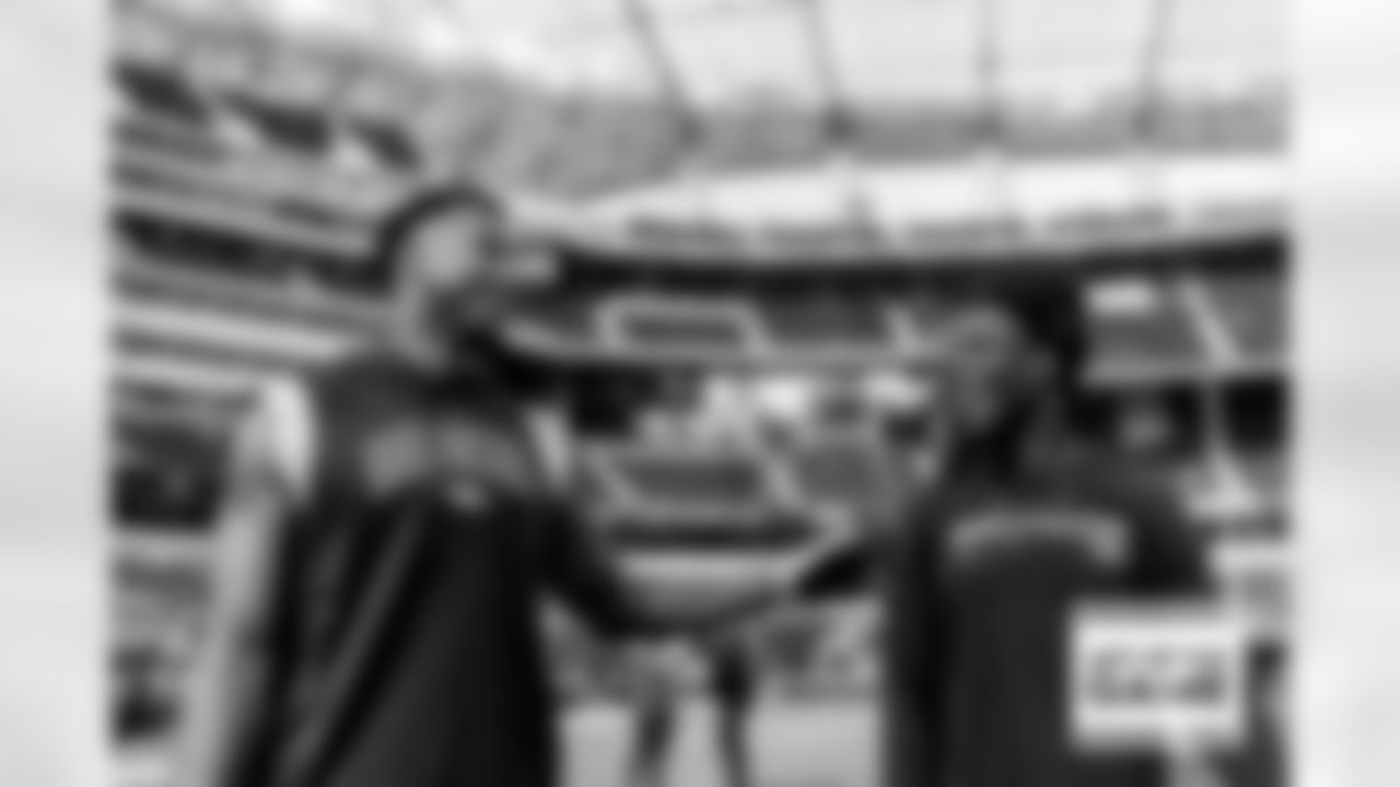 Courtland Sutton and Jerry Jeudy share a laugh during pregame warmups before the Broncos' Week 16 game against the Los Angeles Rams at SoFi Stadium in Inglewood, California on December 25, 2022. Photo by Ben Swanson/DenverBroncos.com