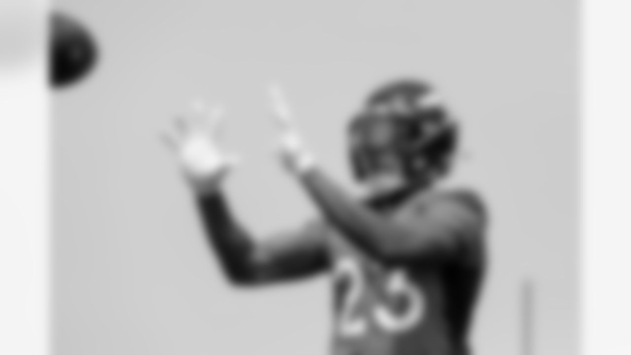 Kyle Fuller during practice on the 14th day of training camp at UCHealth Training Center on August 16, 2021. (Photo by Ben Swanson)