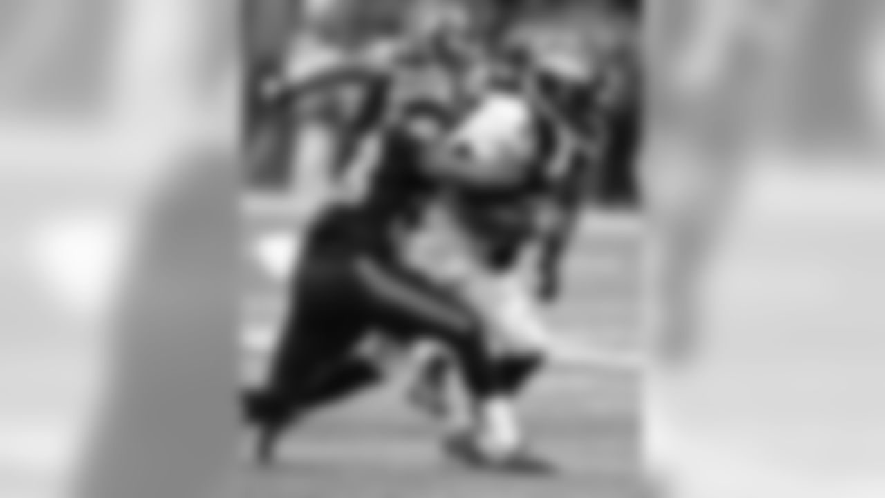 wide receiver Jordan Norwood (11)